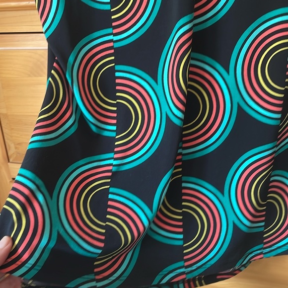 Retro print Worthington stretchy top in used condition - Picture 7 of 10